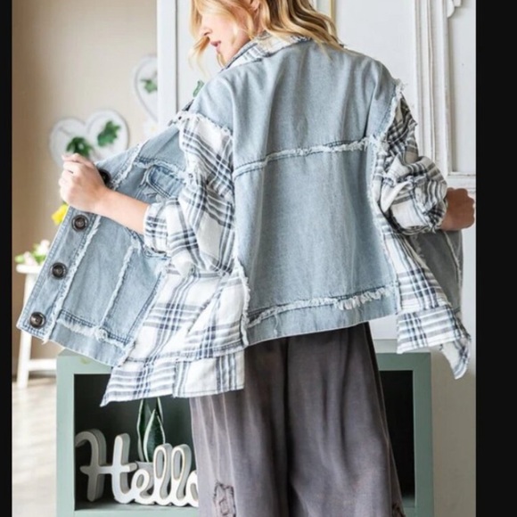 Oli & Hali NWT Blue/White Jean Jacket w oversized snap buttons and plaid sleeves - Picture 4 of 16